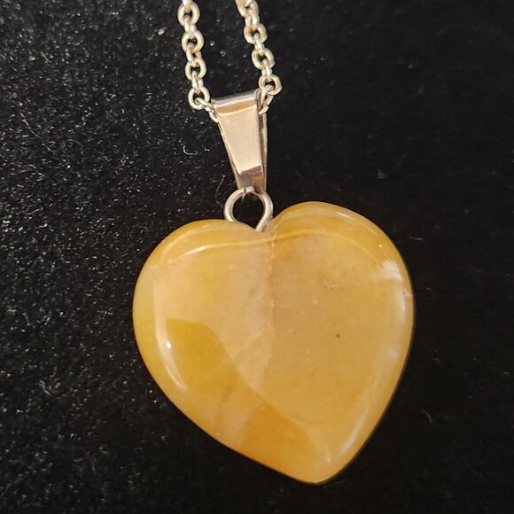 Lemon Quartz Heart Necklace - Picture 1 of 2